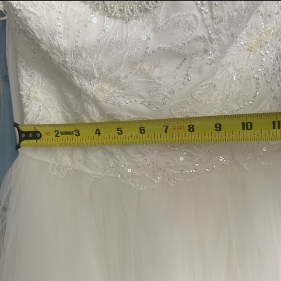 Gorgeous wedding gown altered to tea length - Picture 5 of 7